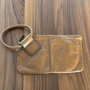 Hobo caramel leather wristlet clutch bag